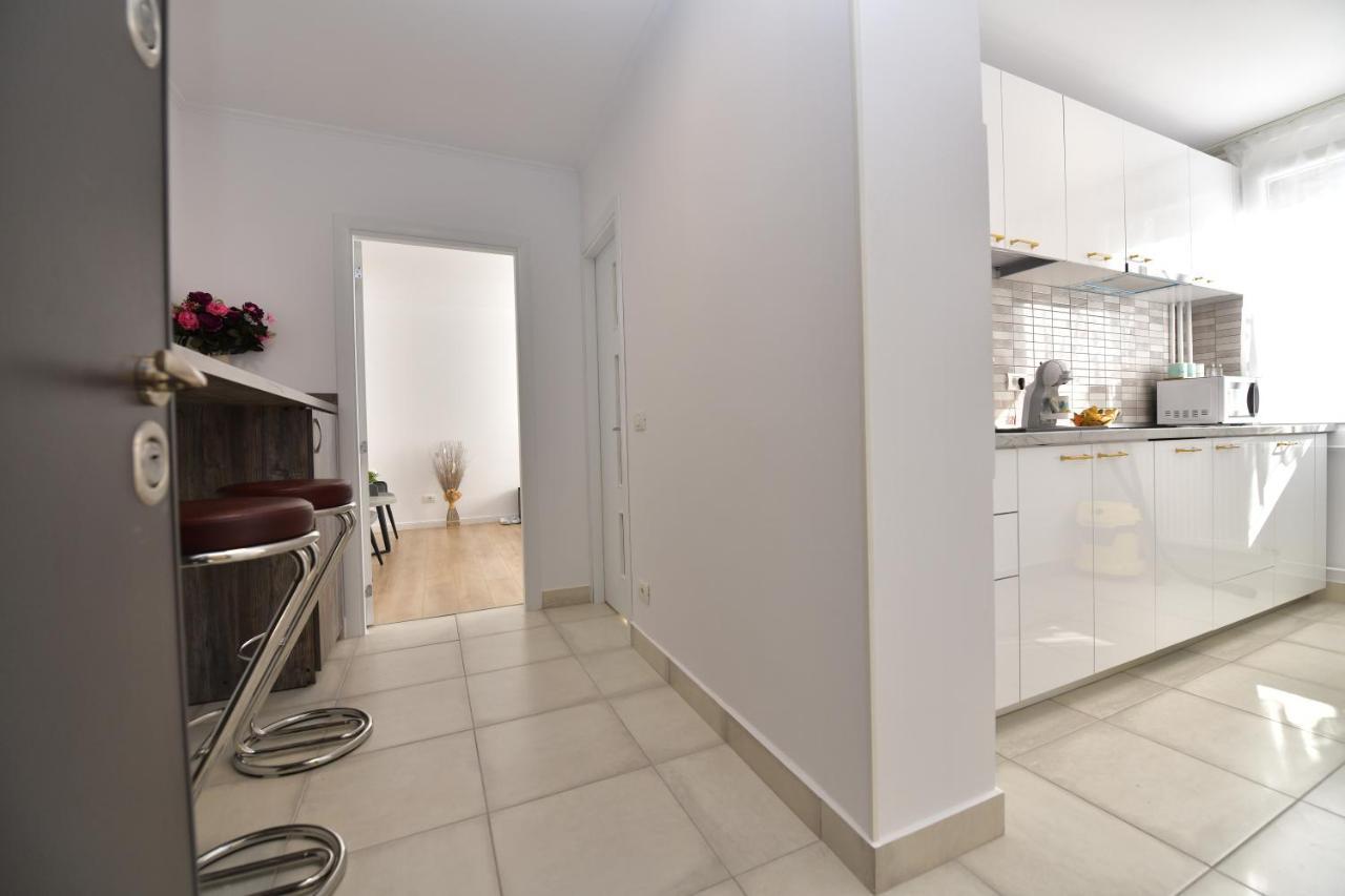 Luxury Studio / M Romancierilor Bucureşti Eksteriør bilde